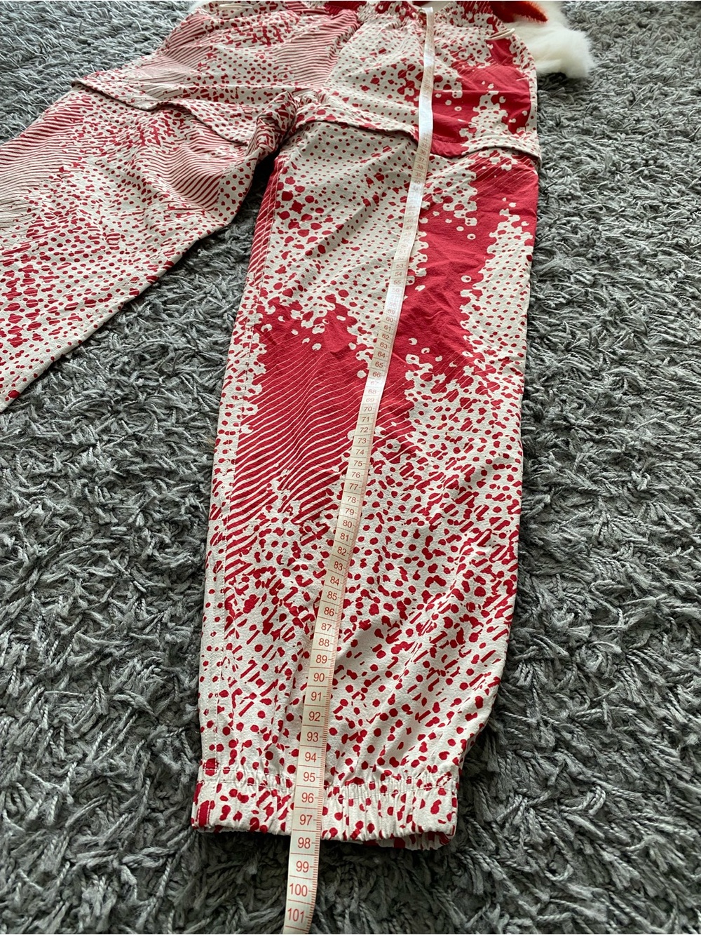 Lululemon Team Canada Convertible Mid-Rise Pant
COC Logo - Picture 10 of 10